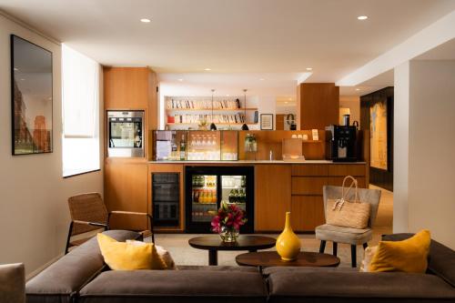 9Hotel Opera