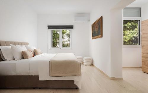 Thea House Athenian Riviera