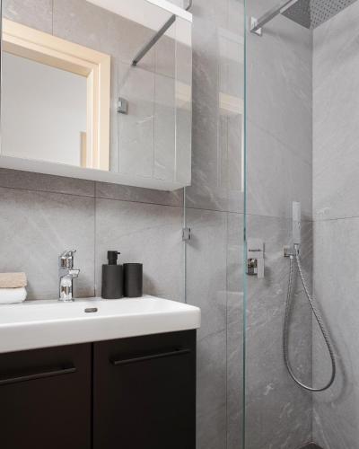 Thea House Athenian Riviera