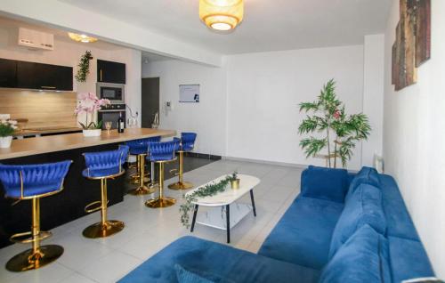 Stunning Apartment In Avignon With Wifi