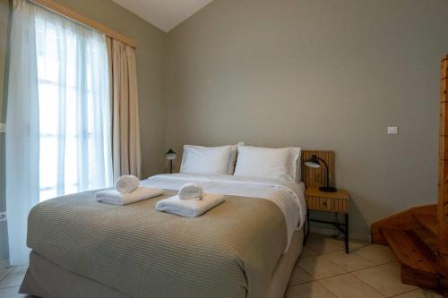 Ipapanti Square by Kalamata Mediterranean Suites