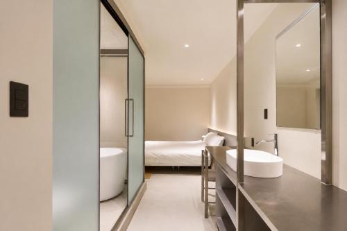 Tora Hotel 上野五丁目