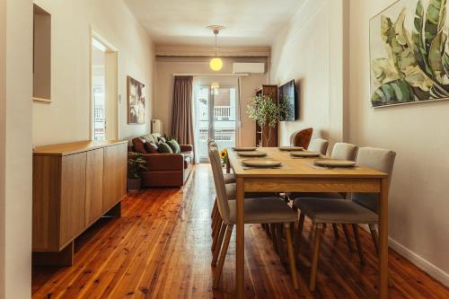 Iconic Luxury Apartment Agia Sofias square