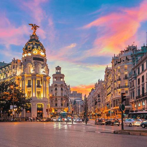 F Suite Madrid Center