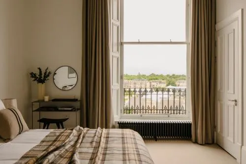 Claremont Residences photo 42