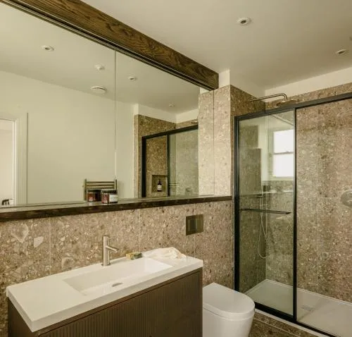 Claremont Residences photo 26