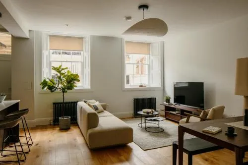 Claremont Residences photo 21