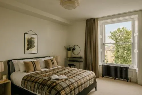 Claremont Residences photo 22