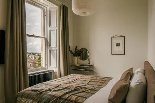 Claremont Residences photo 36