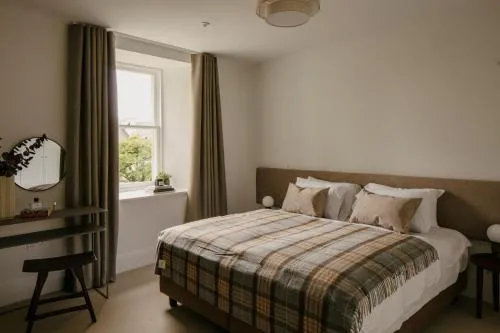 Claremont Residences photo 31