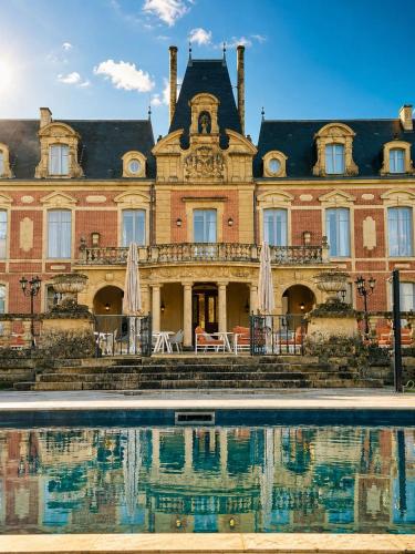 Alexandra Palace - La Maison Younan