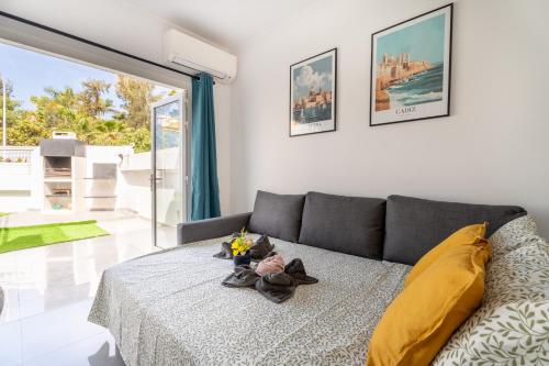 Aqua Garden Villa - Spacious 3-Bedroom Holiday Home with Terrace, BBQ & Pool Access in Costa Adeje