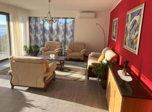 Villa Lukrecia -Stunning Sea View Retreat