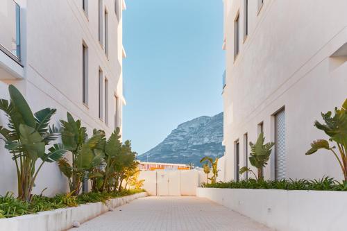 Marina Real III Penthouse - by Welcomely