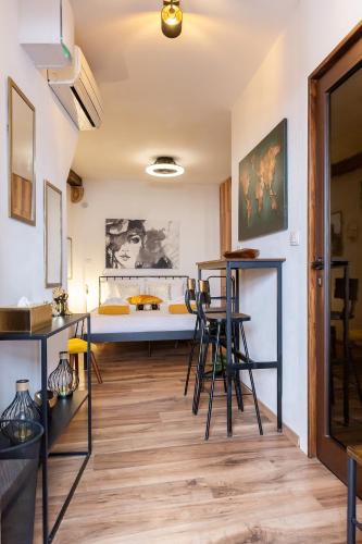 Studio Apartment LUNA in the Heart of the Old Town by Irundo