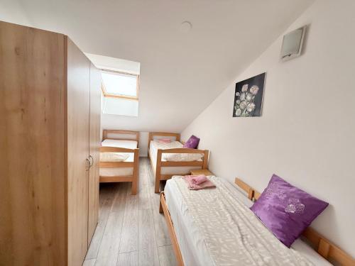 Apartment Ana - Sea View Rooftop, Novalja