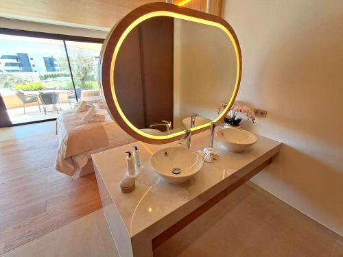 Luxury 2 Bed South Residence El Higuerón with private plunge pool