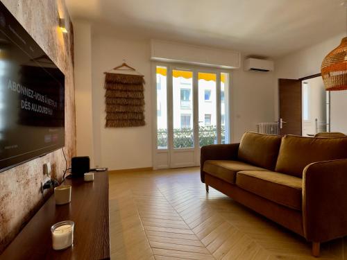 Velasquez SCLS - Air Conditioning - Wifi - Baignoire Balnéo