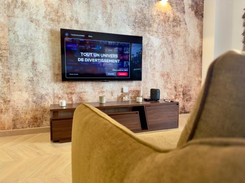 Velasquez SCLS - Air Conditioning - Wifi - Baignoire Balnéo