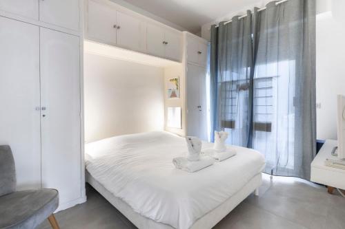 Spacious 80m Cannes Apt with Huge Terrace