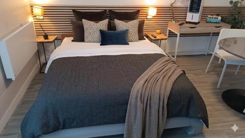 STUDIO CALME PROCHE CENTRE BORDEAUX