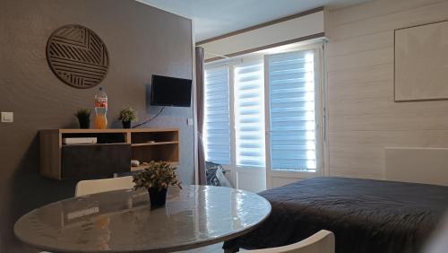STUDIO CALME PROCHE CENTRE BORDEAUX