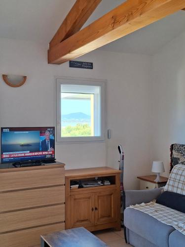 Cozy studio with panoramic view