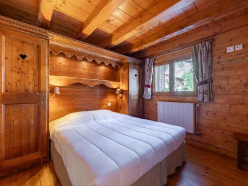Méribel : Appartement spacieux pour 10 pers, 5 pièces avec piscine et parking - FR-1-411-1006