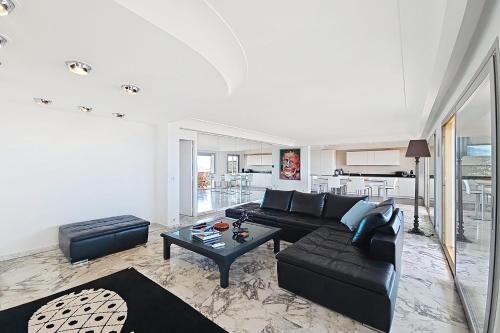 HENRI CAMILLE AGENCY - Goelands- Luxury 3 bedrooms huge sea view terrace