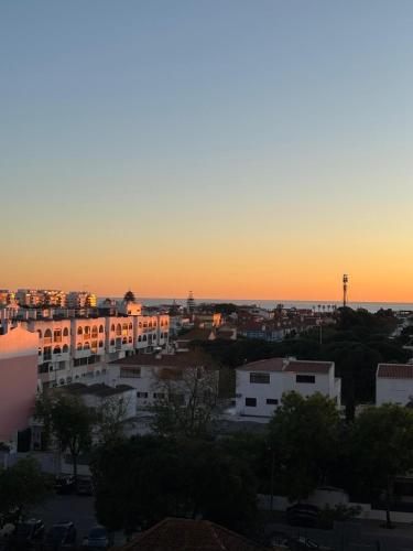 Golden Light Apartment near Santo António