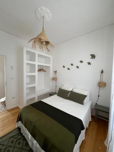 Casa Ana Charming 2BR Apartment in Central Olhão