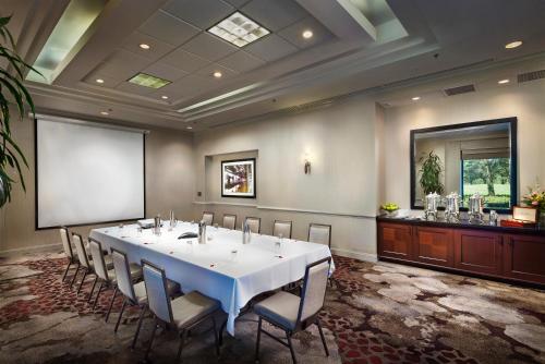 Fotografie z fotogalerie ubytování Chicago Marriott Suites Deerfield v destinaci Deerfield