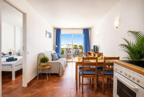 310 Great location in Las Americas, Sea Front!