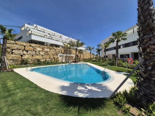 Luxury 3BR Apt - Jacuzzi, Garden and Pool photo 7
