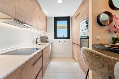 Luxury 3BR Apt - Jacuzzi, Garden and Pool photo 9