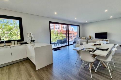 Exclusive 2 Bedroom Near the Beach For 6 Guests