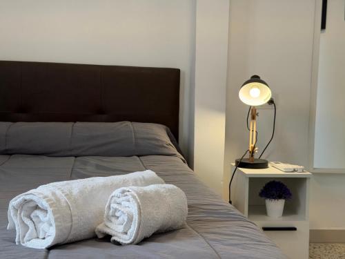 SANM - Renovated 3-Bedroom for 6 on Calle San Miguel - Torremolinos Main Street