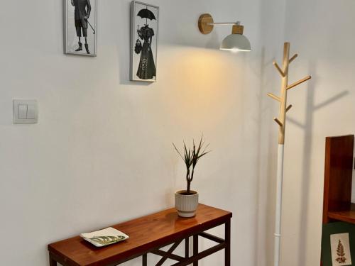 SANM - Renovated 3-Bedroom for 6 on Calle San Miguel - Torremolinos Main Street