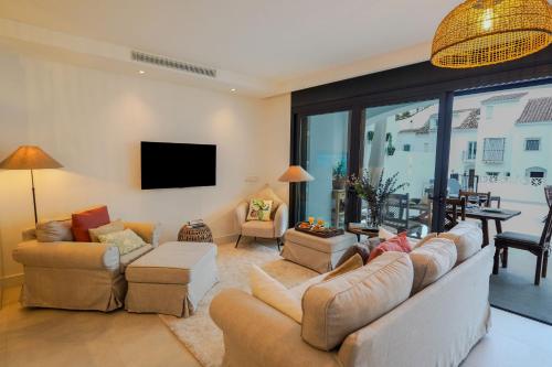 Casabel Beach Villa Playa Alicate Marbella