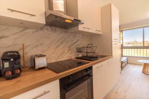 Riella, studio, climatisation, parking