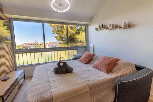 Riella, studio, climatisation, parking