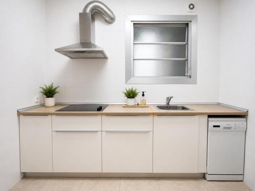 Stay Unique Apartment for 5 in Eixample Sagrada Família