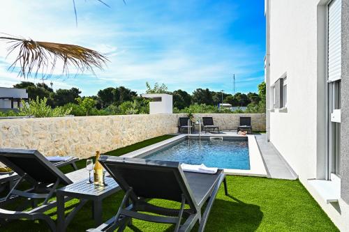 Onix Residence with private pool