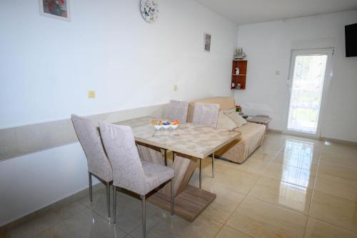Apartments Plavsic