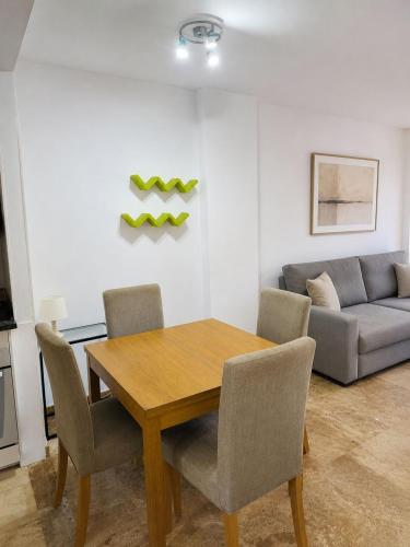 Apartamento con Piscina, Parking Cerca de la Playa