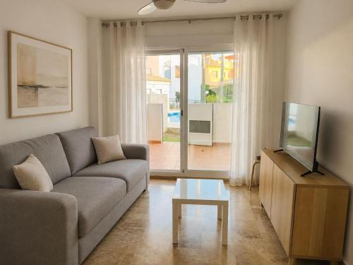Apartamento con Piscina, Parking Cerca de la Playa
