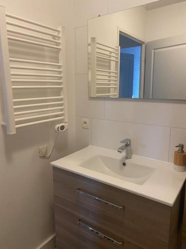 Rental Mon-Fri excluding school holidays zone B