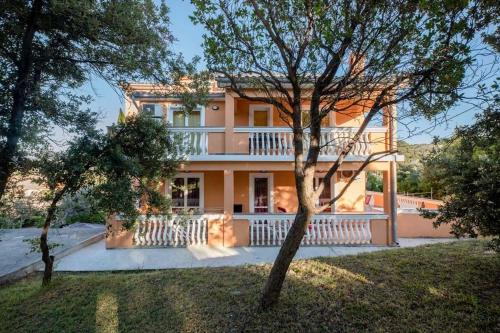 Apartments by the sea Supetarska Draga - Gonar, Rab - 27566