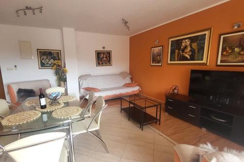 Apartments by the sea Supetarska Draga - Gonar, Rab - 27566