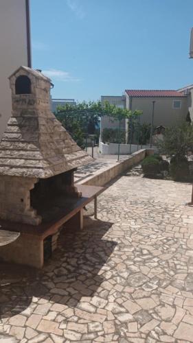 Apartments by the sea Rogoznica - 27497